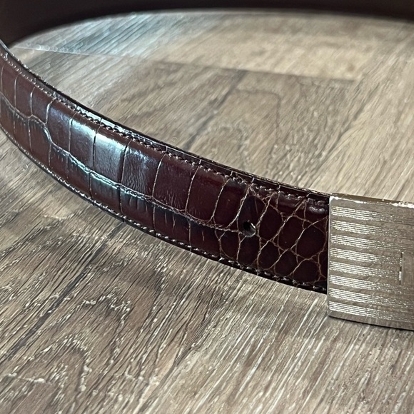 Women’s Ralph Lauren Size Small Alligator Texture Silver Buckle Clasp main image 5